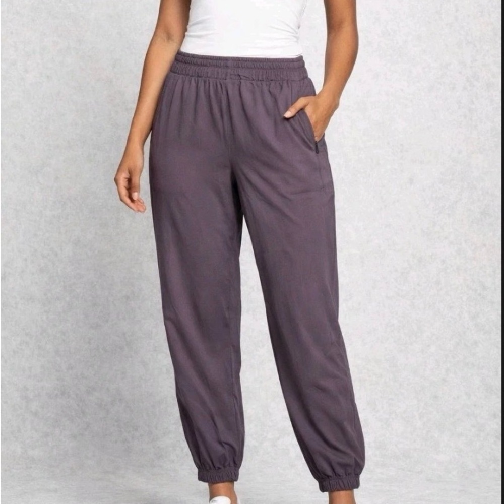 Woven Elastic-Waist Jogger Pants - Plum